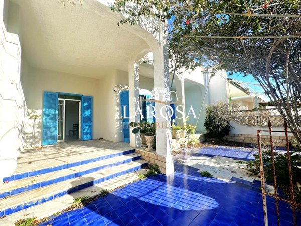 casa indipendente in vendita a Melendugno in zona Rocca Vecchia
