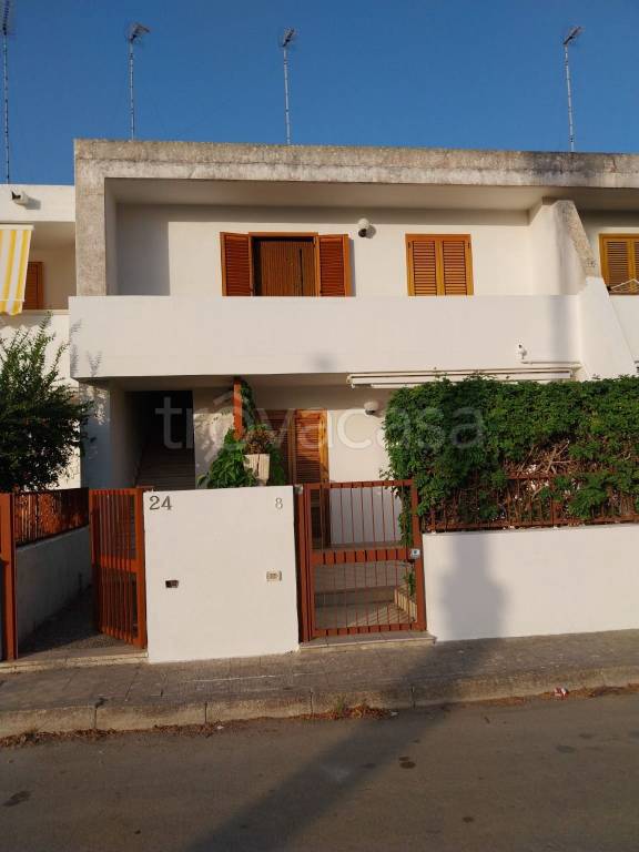 appartamento in vendita a Melendugno in zona Torre Saracena