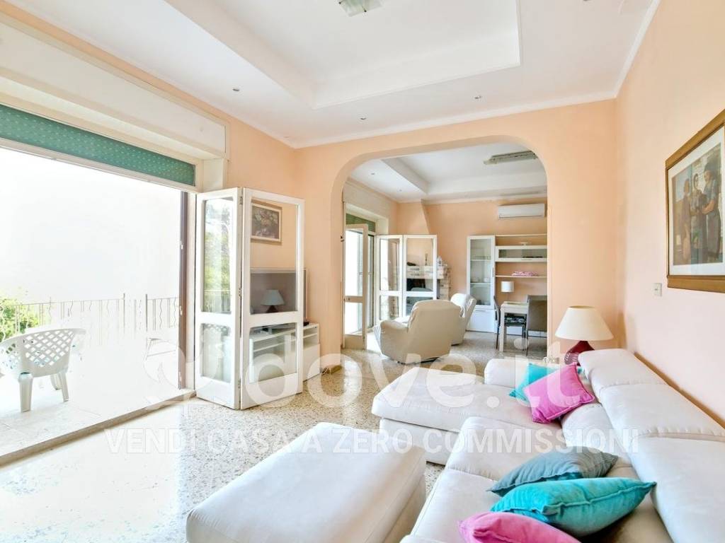 casa indipendente in vendita a Melendugno in zona Torre dell'Orso