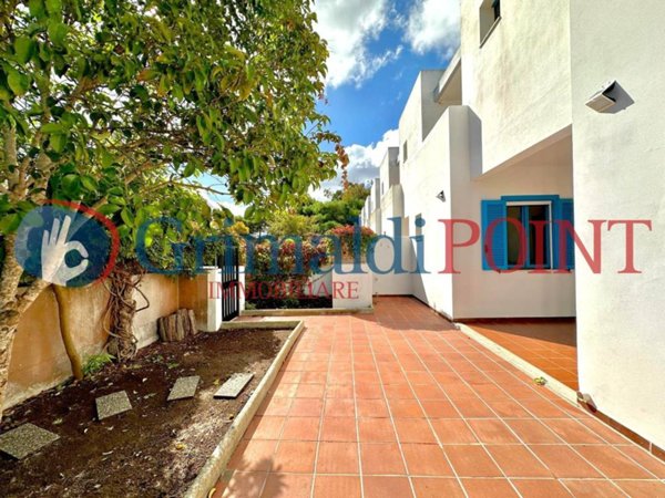 appartamento in vendita a Melendugno in zona Torre dell'Orso