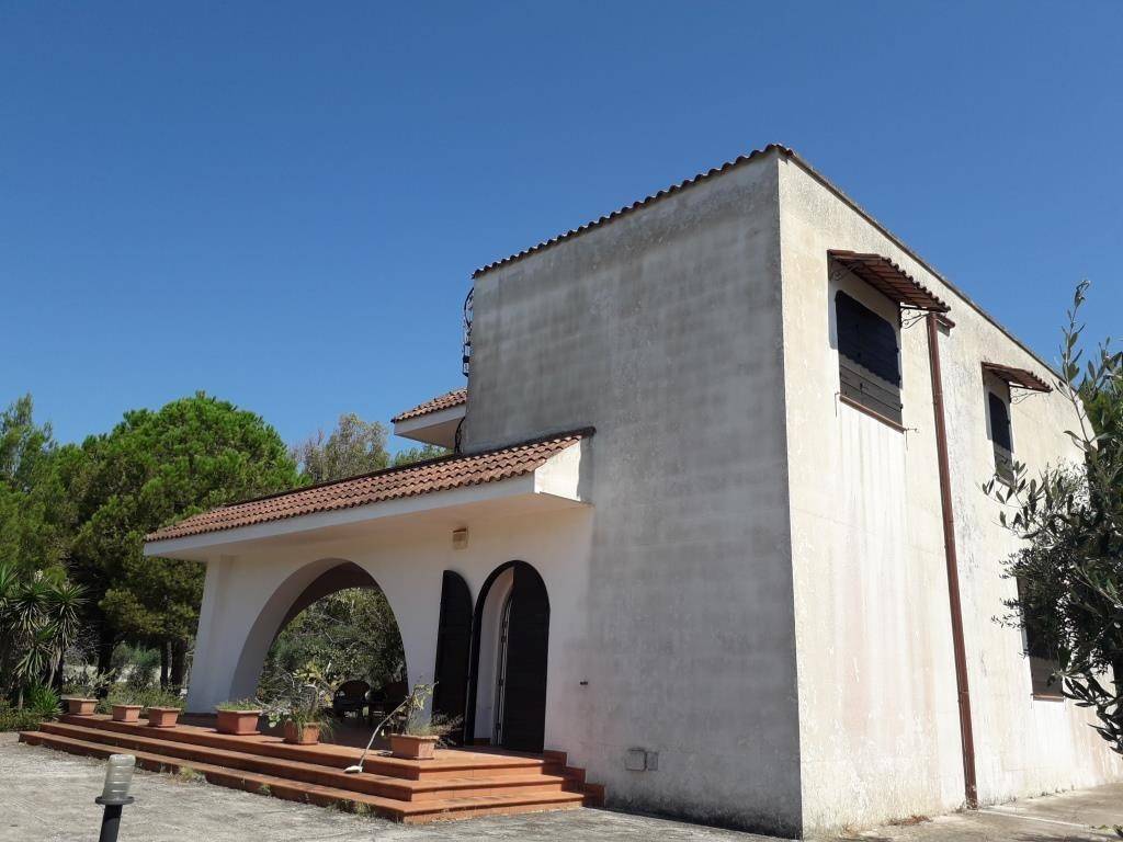 casa indipendente in vendita a Melendugno in zona Torre dell'Orso