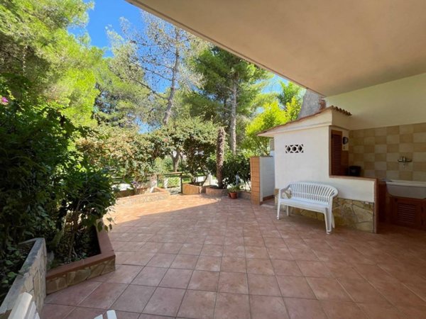 appartamento in vendita a Melendugno in zona Torre Saracena