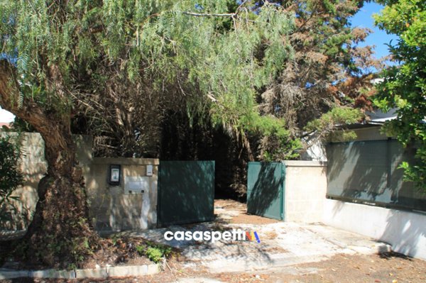 casa indipendente in vendita a Melendugno in zona Torre dell'Orso