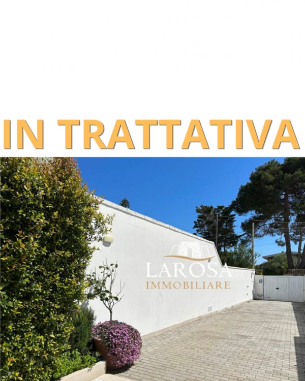 appartamento in vendita a Melendugno in zona Torre Specchia