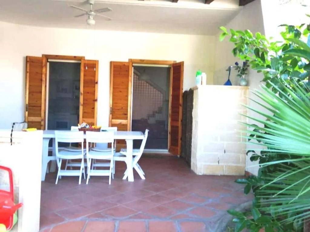 casa indipendente in vendita a Melendugno in zona Torre Saracena