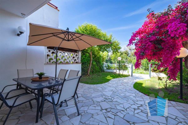 casa indipendente in vendita a Melendugno in zona Torre dell'Orso