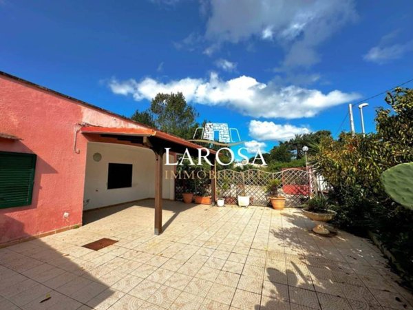 casa indipendente in vendita a Melendugno in zona San Foca