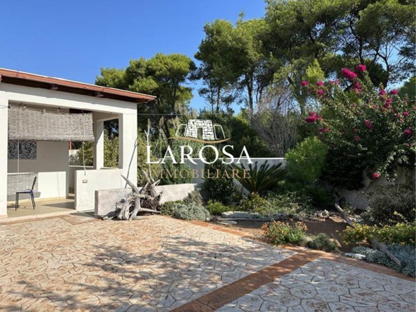 casa indipendente in vendita a Melendugno in zona San Foca