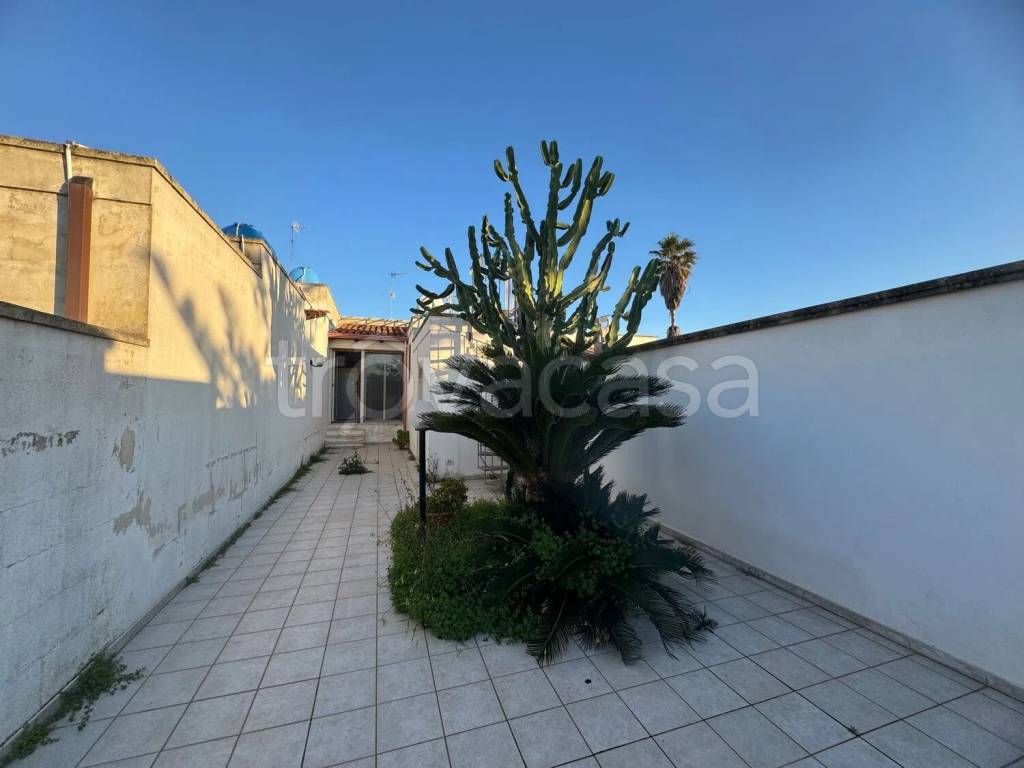 casa indipendente in vendita a Melendugno in zona Torre dell'Orso