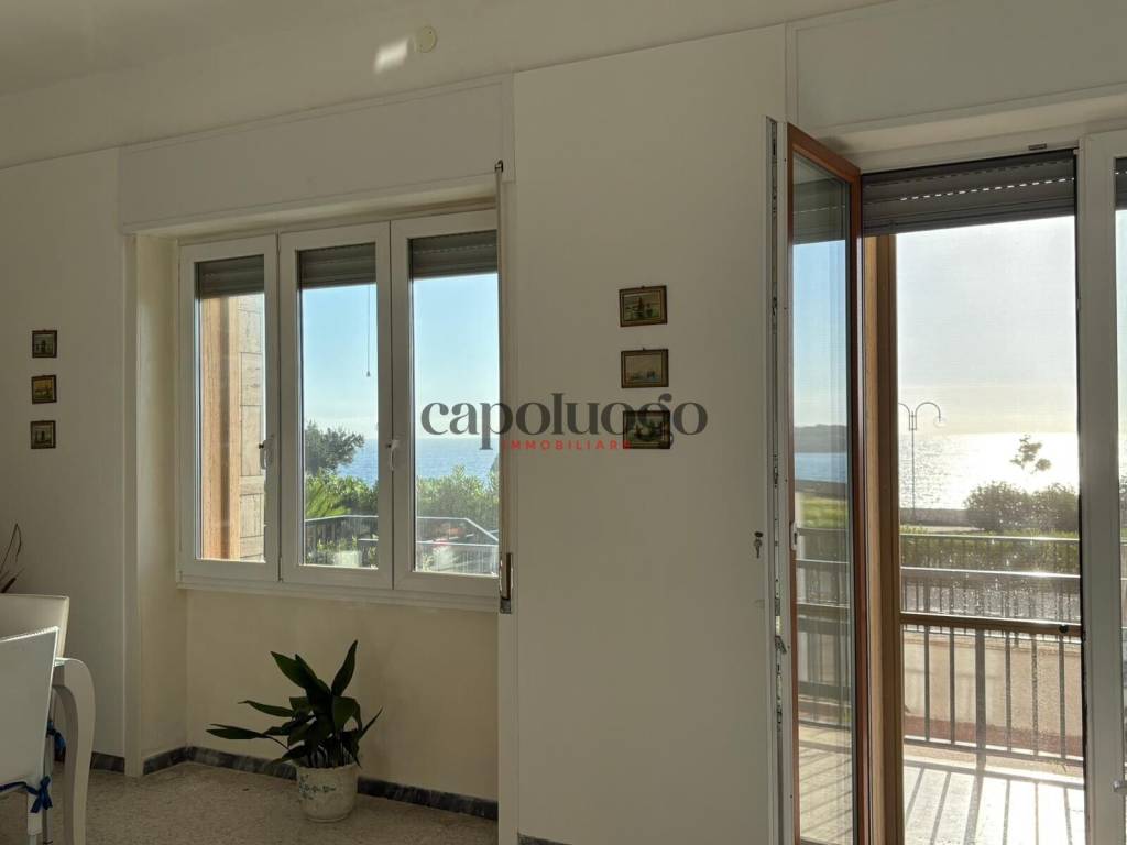 casa indipendente in vendita a Melendugno in zona Torre dell'Orso