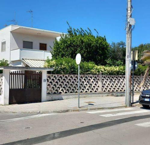 casa indipendente in vendita a Melendugno in zona Torre dell'Orso