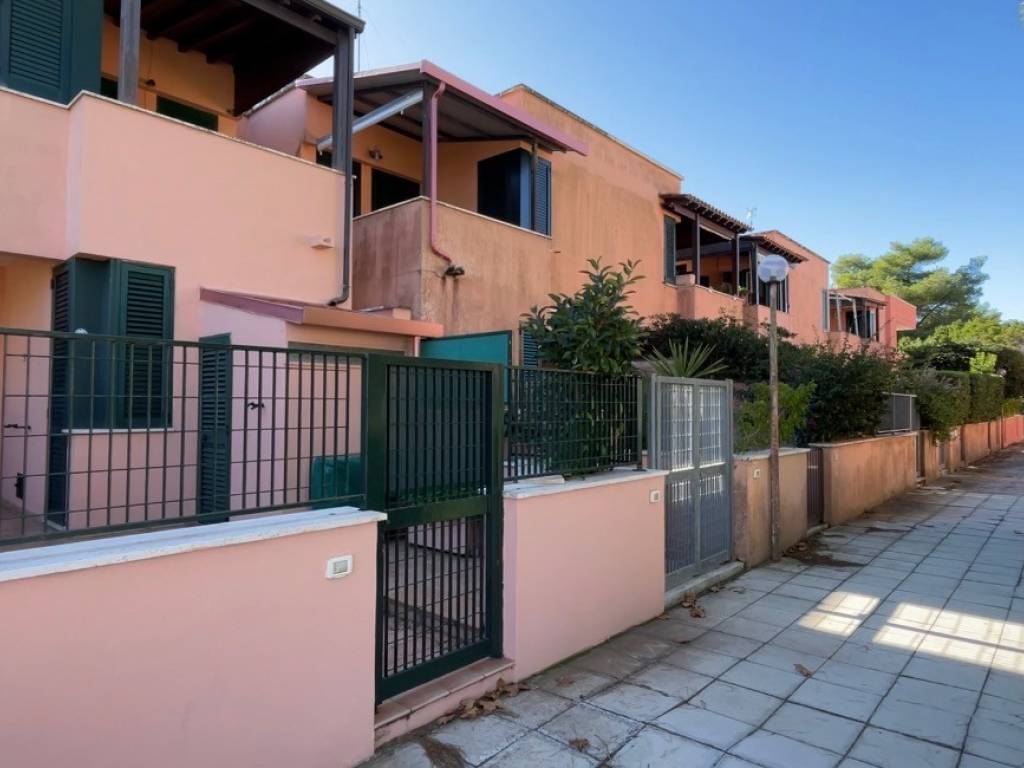 appartamento in vendita a Melendugno in zona Torre dell'Orso