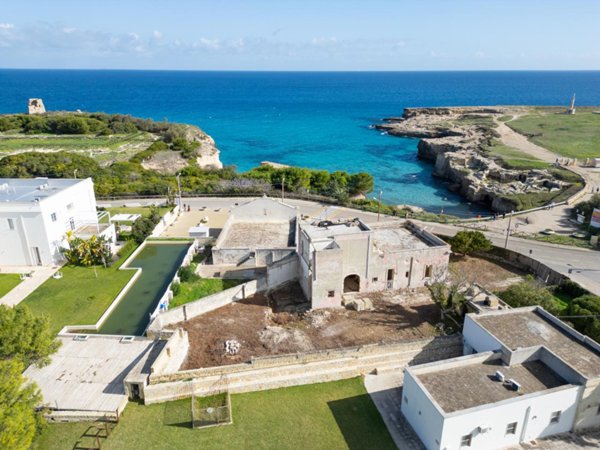 casa indipendente in vendita a Melendugno in zona Rocca Vecchia