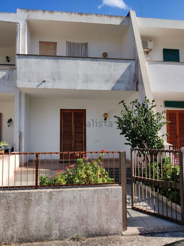 casa indipendente in vendita a Melendugno in zona Torre dell'Orso