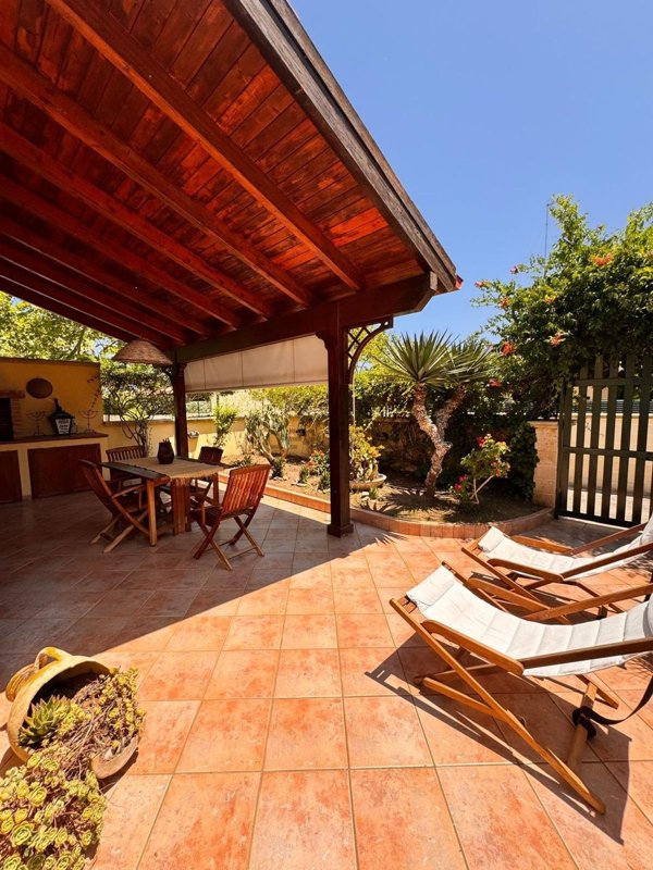 casa indipendente in vendita a Melendugno in zona Torre dell'Orso