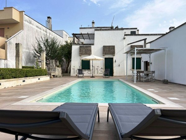 casa indipendente in vendita a Melendugno in zona Borgagne