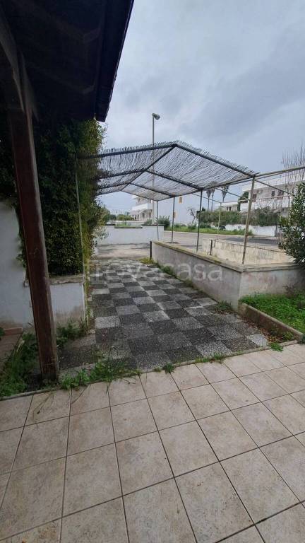 casa indipendente in vendita a Melendugno in zona Torre dell'Orso