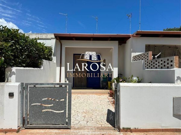 casa indipendente in vendita a Melendugno in zona Torre Specchia