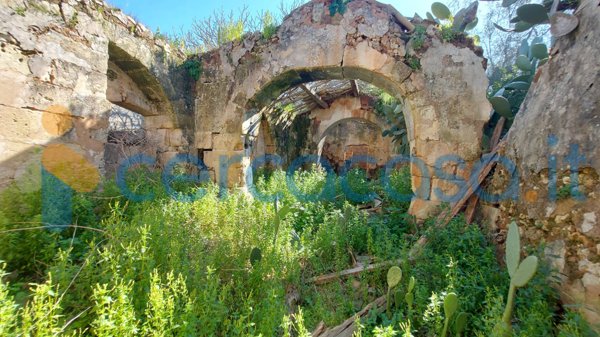terreno agricolo in vendita a Melendugno in zona Torre Sant'Andrea