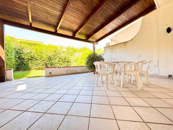 casa indipendente in vendita a Melendugno in zona Torre Saracena