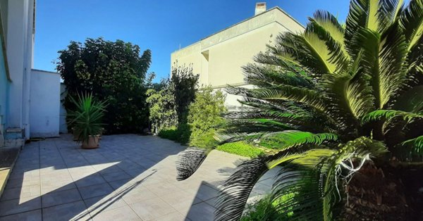 appartamento in vendita a Melendugno in zona Torre dell'Orso