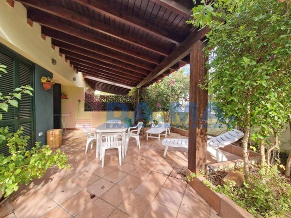 casa indipendente in vendita a Melendugno in zona Torre dell'Orso