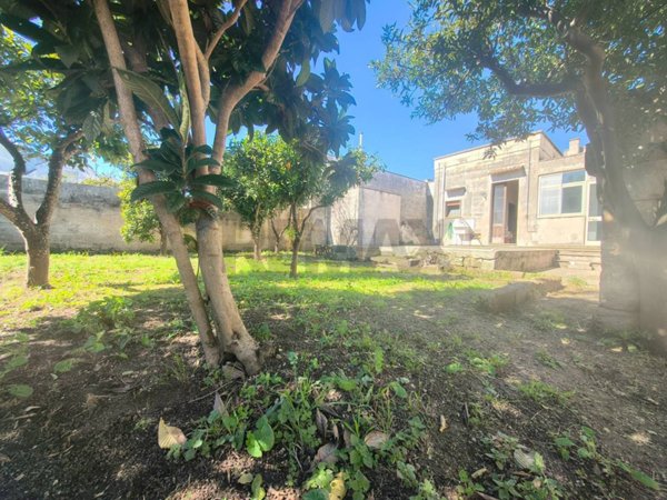 casa indipendente in vendita a Melendugno in zona Torre Sant'Andrea