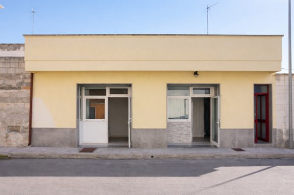 locale commerciale in vendita a Melendugno in zona San Foca