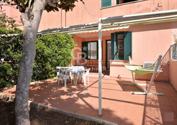 casa indipendente in vendita a Melendugno in zona Torre dell'Orso