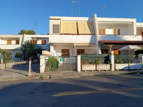 casa indipendente in vendita a Melendugno in zona Torre Saracena