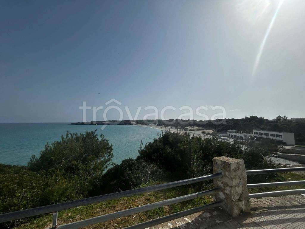 casa indipendente in vendita a Melendugno in zona Torre dell'Orso