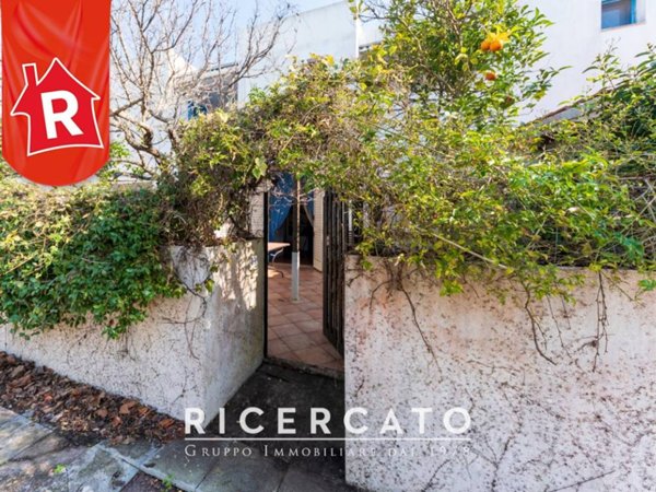 casa indipendente in vendita a Melendugno in zona Torre dell'Orso