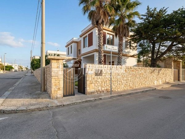 casa indipendente in vendita a Melendugno in zona San Foca