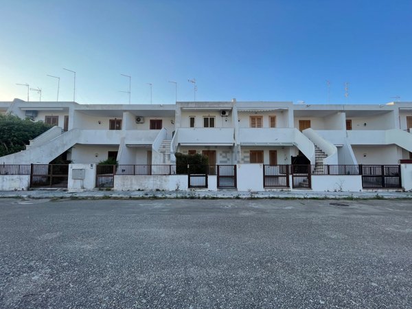 appartamento in vendita a Melendugno in zona Torre Saracena