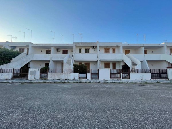 appartamento in vendita a Melendugno in zona Torre Saracena