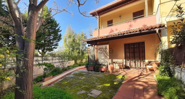casa indipendente in vendita a Melendugno in zona Torre dell'Orso