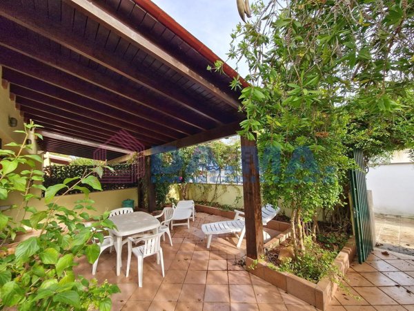 casa indipendente in vendita a Melendugno in zona Torre dell'Orso