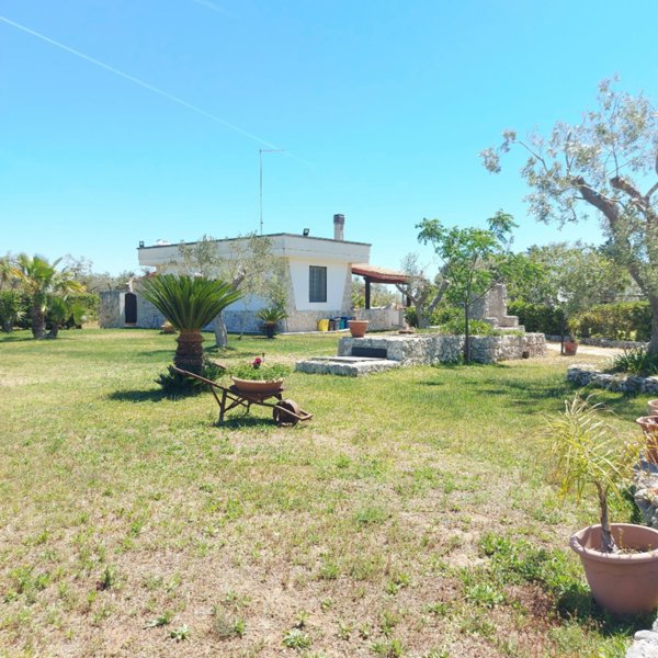 casa indipendente in vendita a Melendugno in zona San Foca