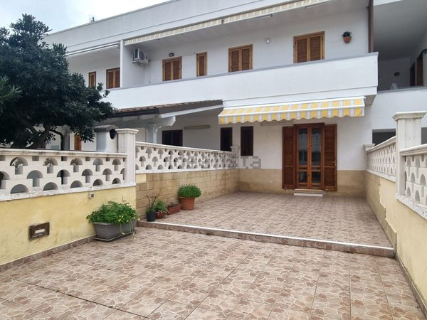 casa indipendente in vendita a Melendugno in zona Torre dell'Orso