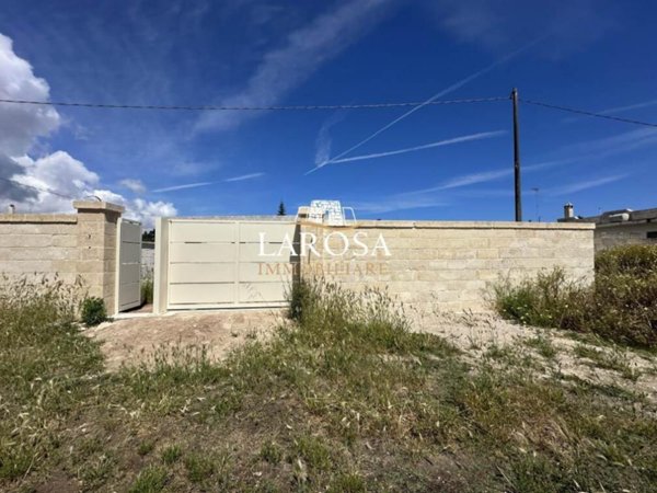 casa indipendente in vendita a Melendugno in zona Torre Specchia