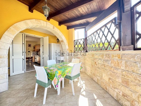 casa indipendente in vendita a Melendugno in zona Torre Saracena