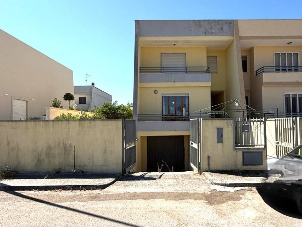 casa indipendente in vendita a Melendugno