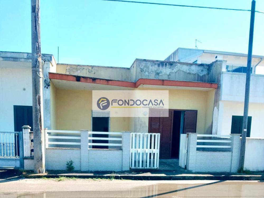 appartamento in vendita a Melendugno in zona Rocca Vecchia