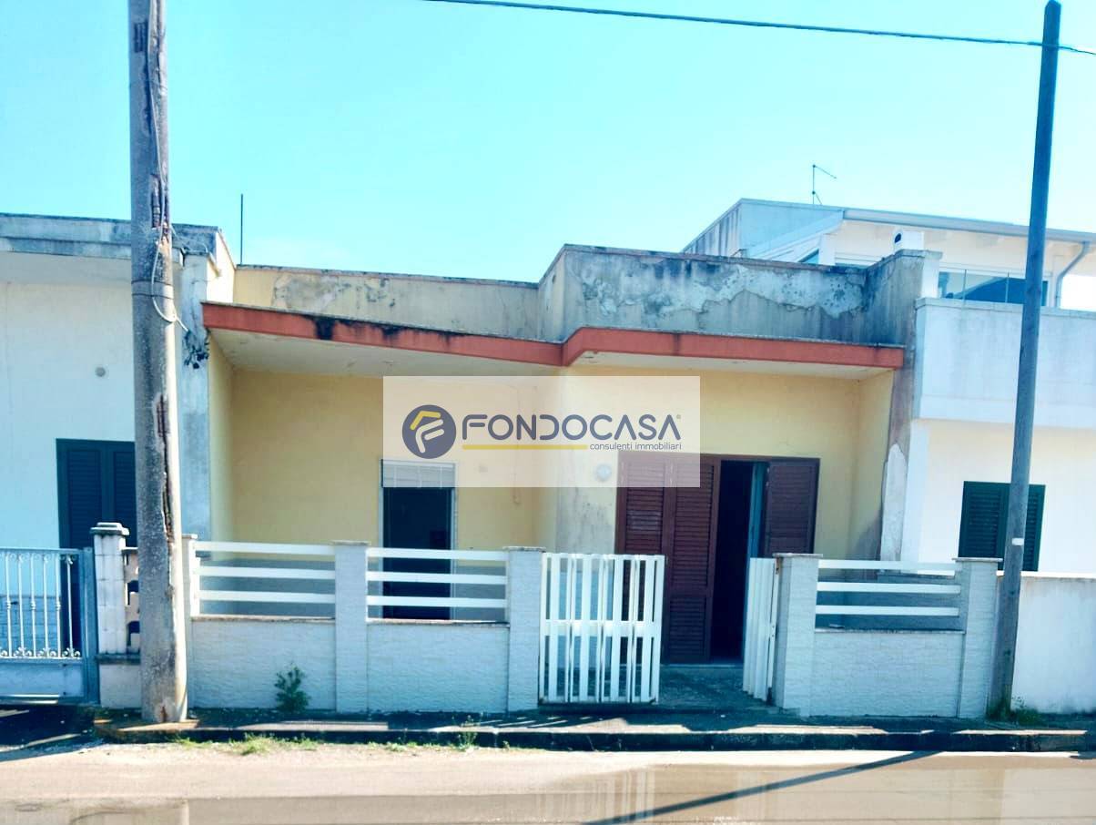 appartamento in vendita a Melendugno in zona Rocca Vecchia