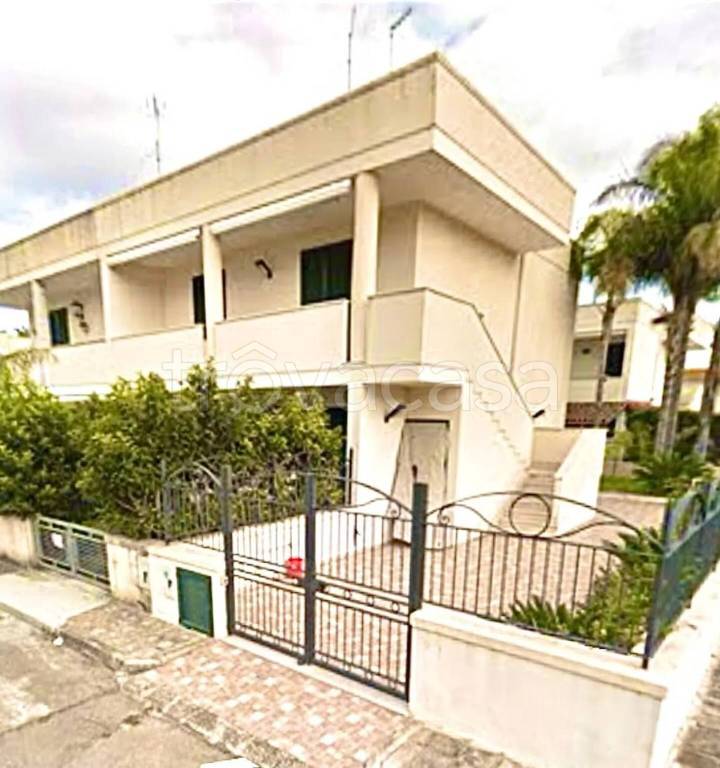 casa indipendente in vendita a Melendugno in zona Torre dell'Orso