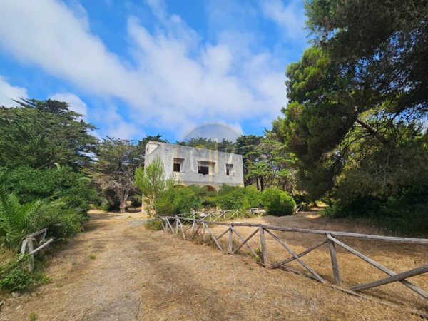 casa indipendente in vendita a Melendugno in zona San Foca