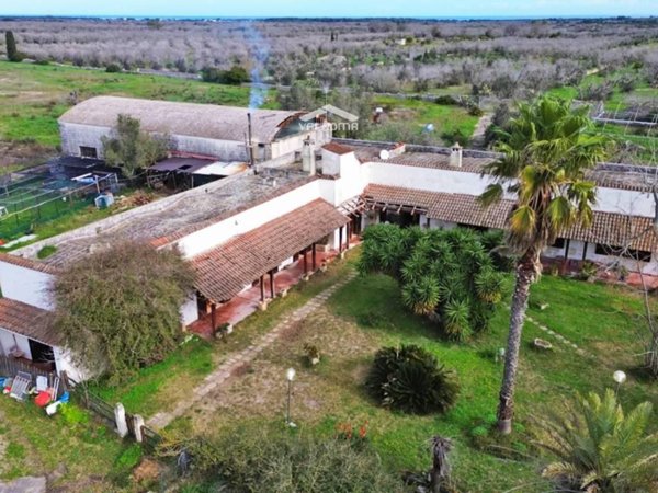 casa indipendente in vendita a Melendugno