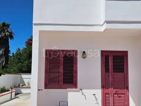 casa indipendente in vendita a Melendugno in zona Torre dell'Orso