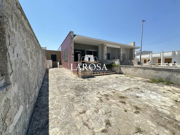 casa indipendente in vendita a Melendugno in zona San Foca