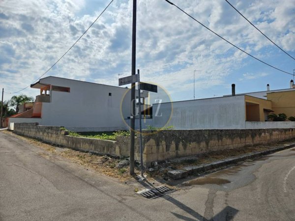 terreno in vendita a Melendugno in zona Borgagne